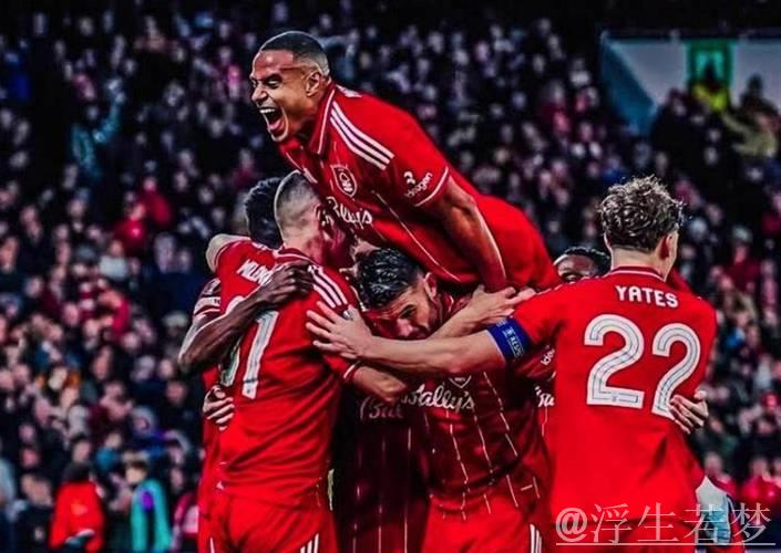 又一场3-0！英超54岁名帅力挽狂澜：7场4胜 带队双线狂奔